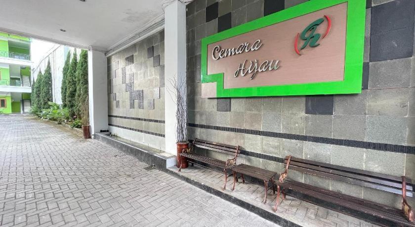 Hotel Cemara Hijau Lembang *