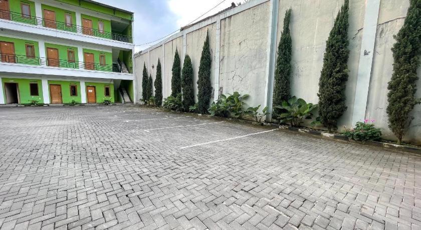 Hotel Cemara Hijau Lembang *